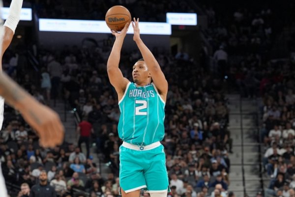 最新股票配资配资网 格威谈夏训：团队氛围极佳 全员专注 我们努力培养默契
